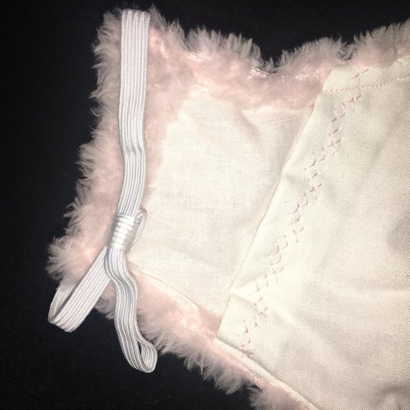 Reusable / Washable Sculpted Mask Faux Fur Pink - Picture 7 of 9